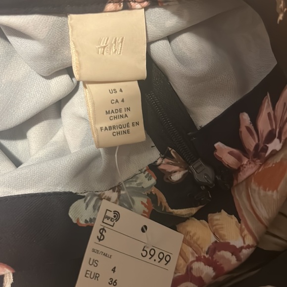 H&M  Floral Circle Skirt 4 NWT - Picture 5 of 6